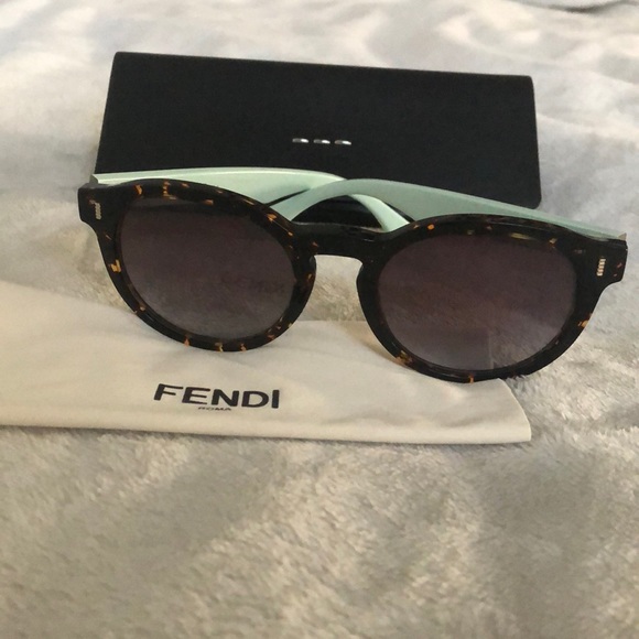 Fendi Accessories - FENDI Sunglasses